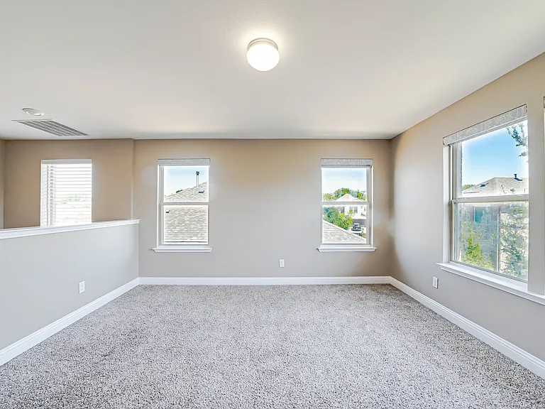 410 Club House Dr — Photo 19