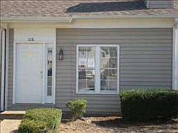 1st image of 108 Carriage Pl