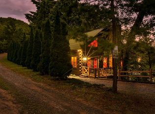 32 Little Amy Creek Trl, Ellijay, GA 30540