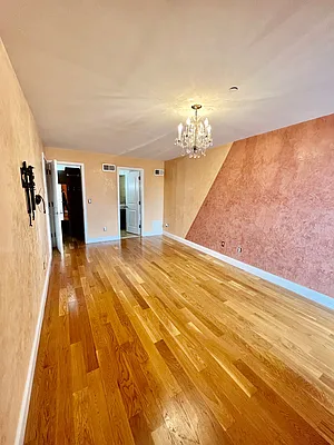 Sold by Maximillion Realty, Inc. | media 47
