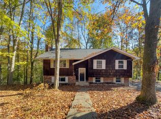 836 Mace St, Elkview, WV 25071