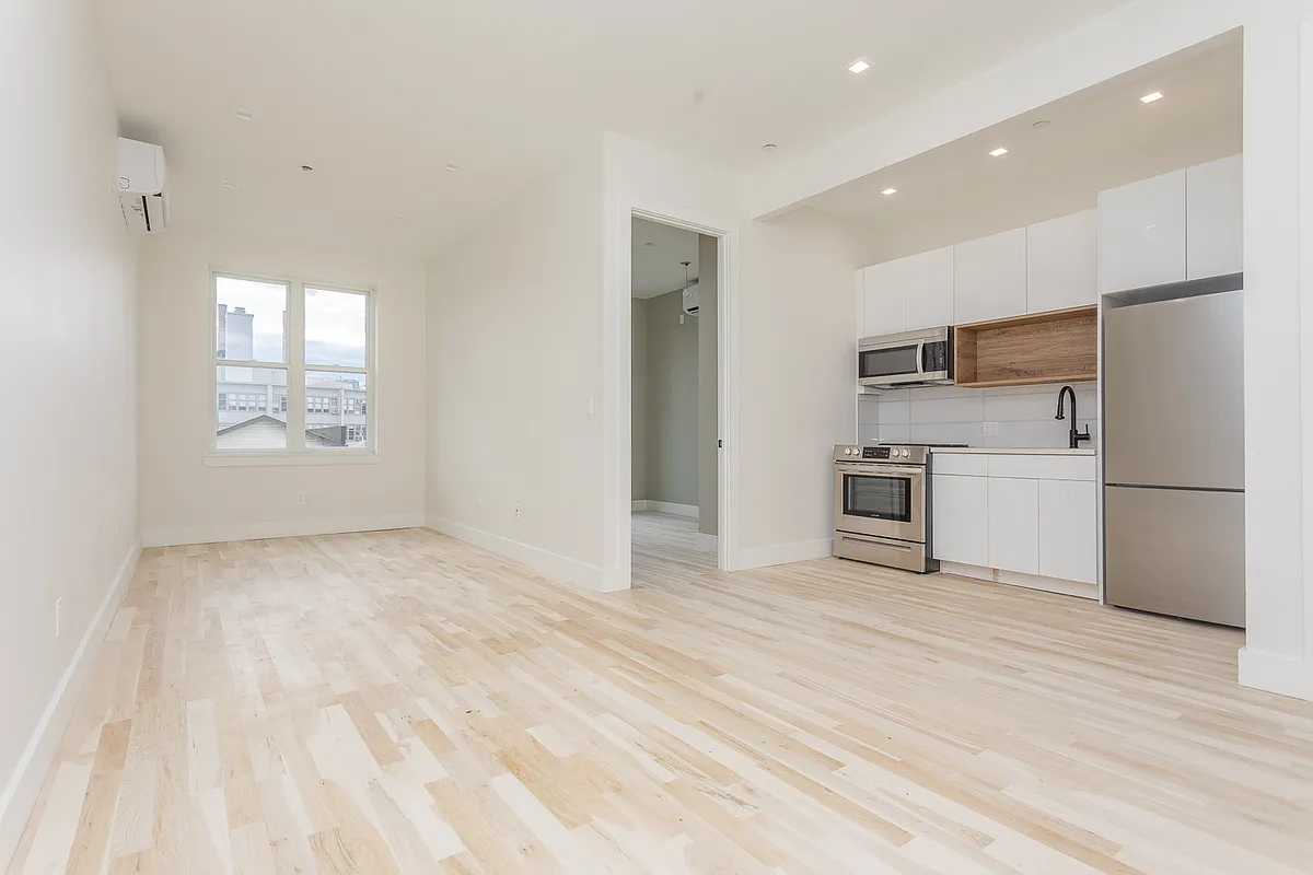 Building Photo - 524 Midwood St #3R