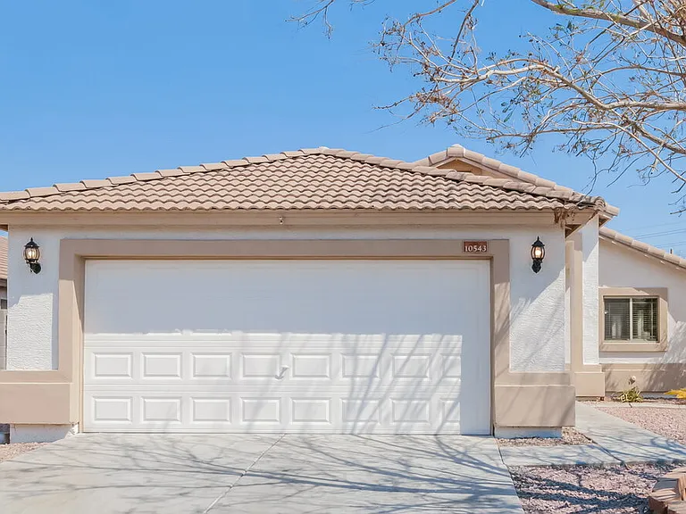 10543 E Cicero St — Photo 1
