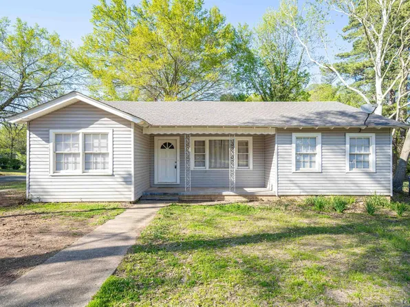 207 E Pirate Ave, Longview, TX 75604