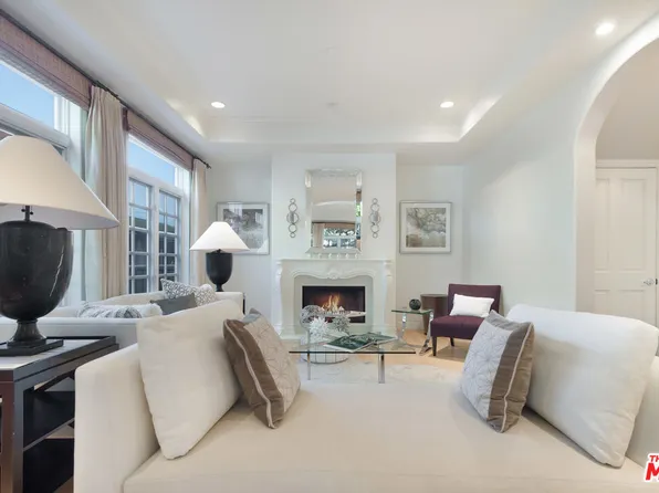 202 N Crescent Dr Unit 1, Beverly Hills, CA 90210