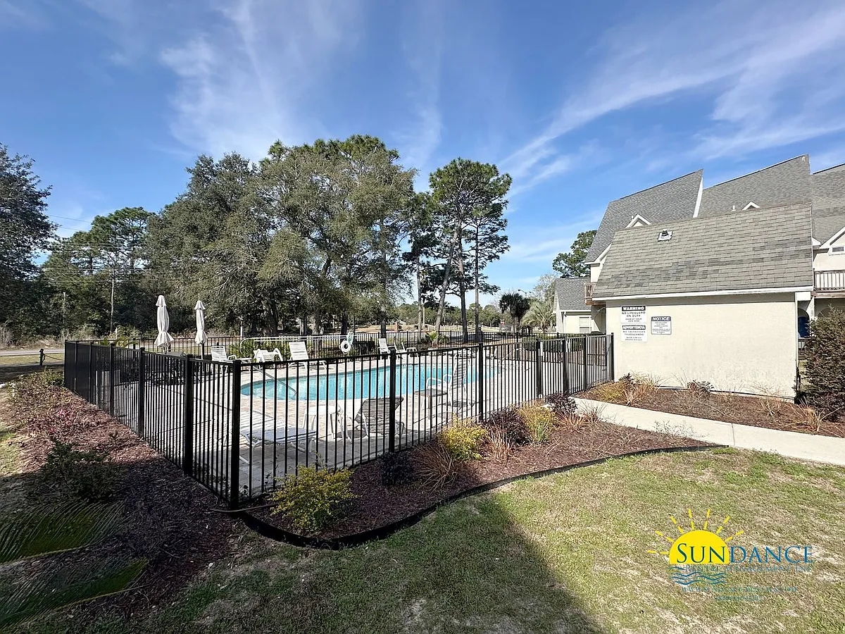 Building Photo - 7223 Crown Ct