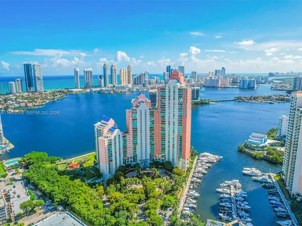 3370 Hidden Bay Dr, Aventura, FL