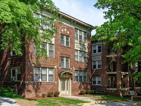 2nd image of 3706 Washington St APT 1S