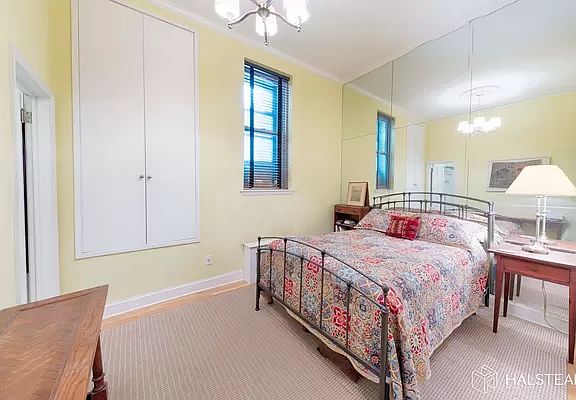 2nd image of 101 W 81st St APT 213