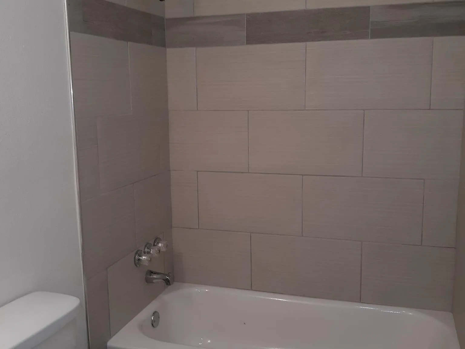 2 bed, 910 sqft, $1,300 — Photo 3