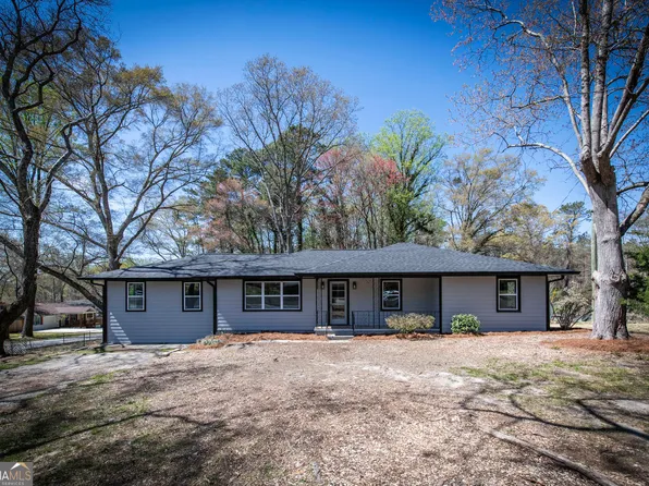 6727 Kull Dr, Lithia Springs, GA 30122