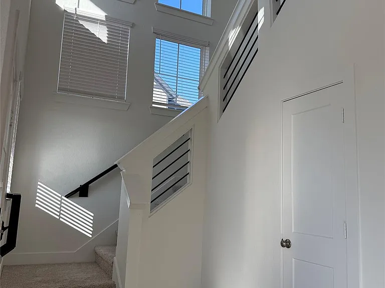 1442 Shaded Rock Dr — Photo 6