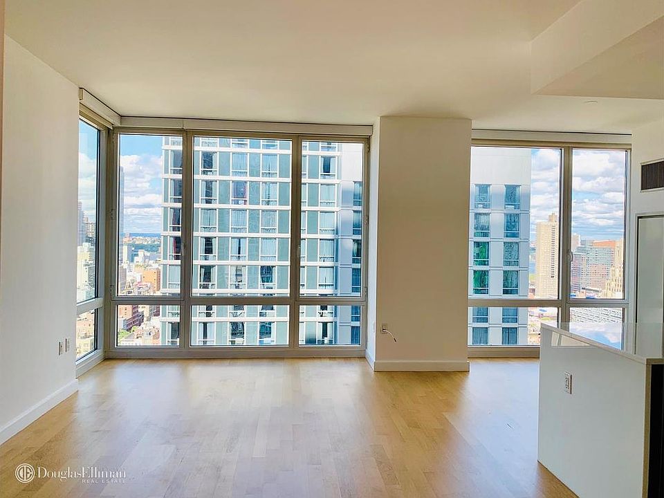 1st image of 247 W 46th St APT 2502
