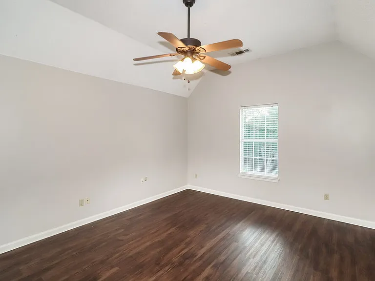 1812 Black Bear Cir E — Photo 10