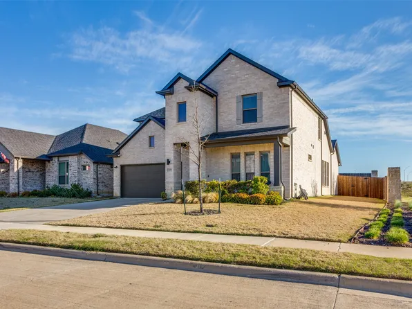 6400 Hidden Flower Way, Crowley, TX 76036