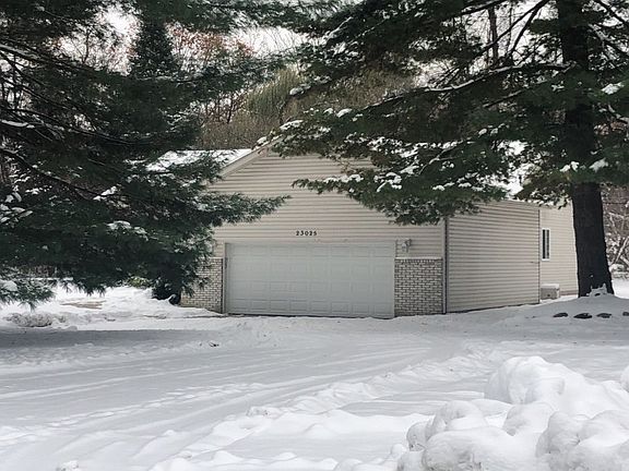 2nd image of 23025 Cottage Dr