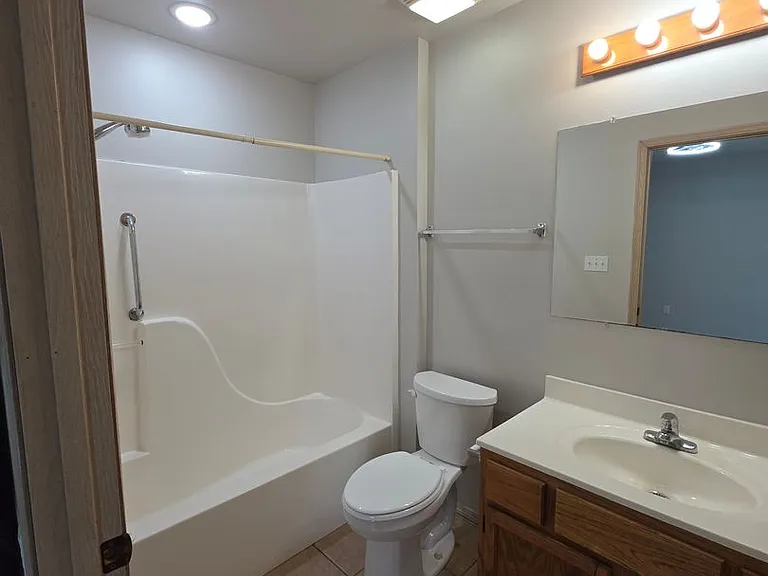 1015 S Glenwood Ave #1-4 — Photo 6