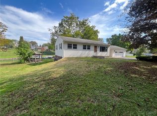 91 Pulsifer Dr, Auburn, NY 13021