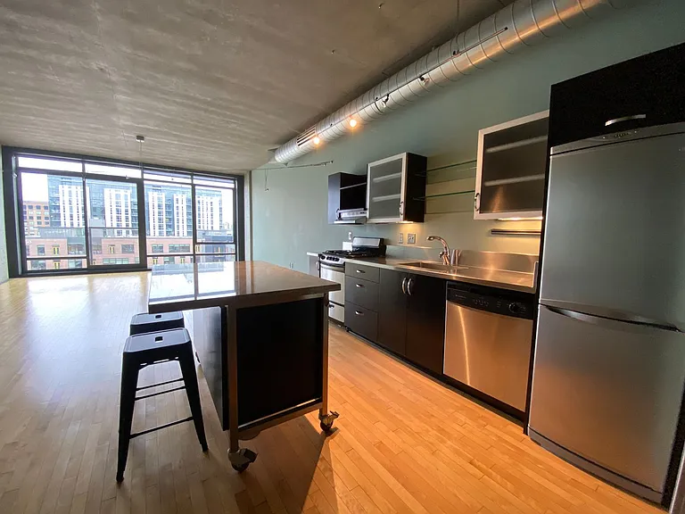 1410 NW Kearney St #819 — Photo 13