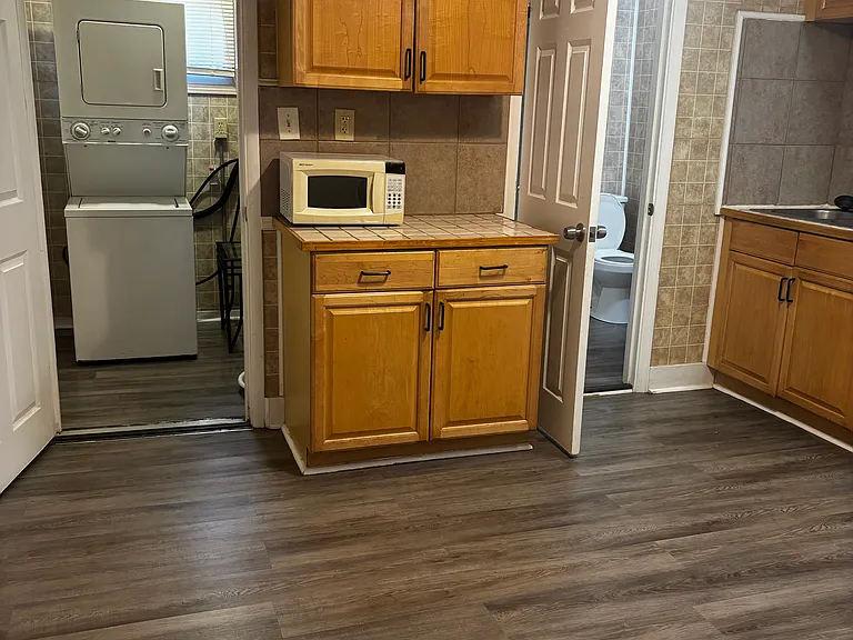 221 Eastern Ave — Photo 8