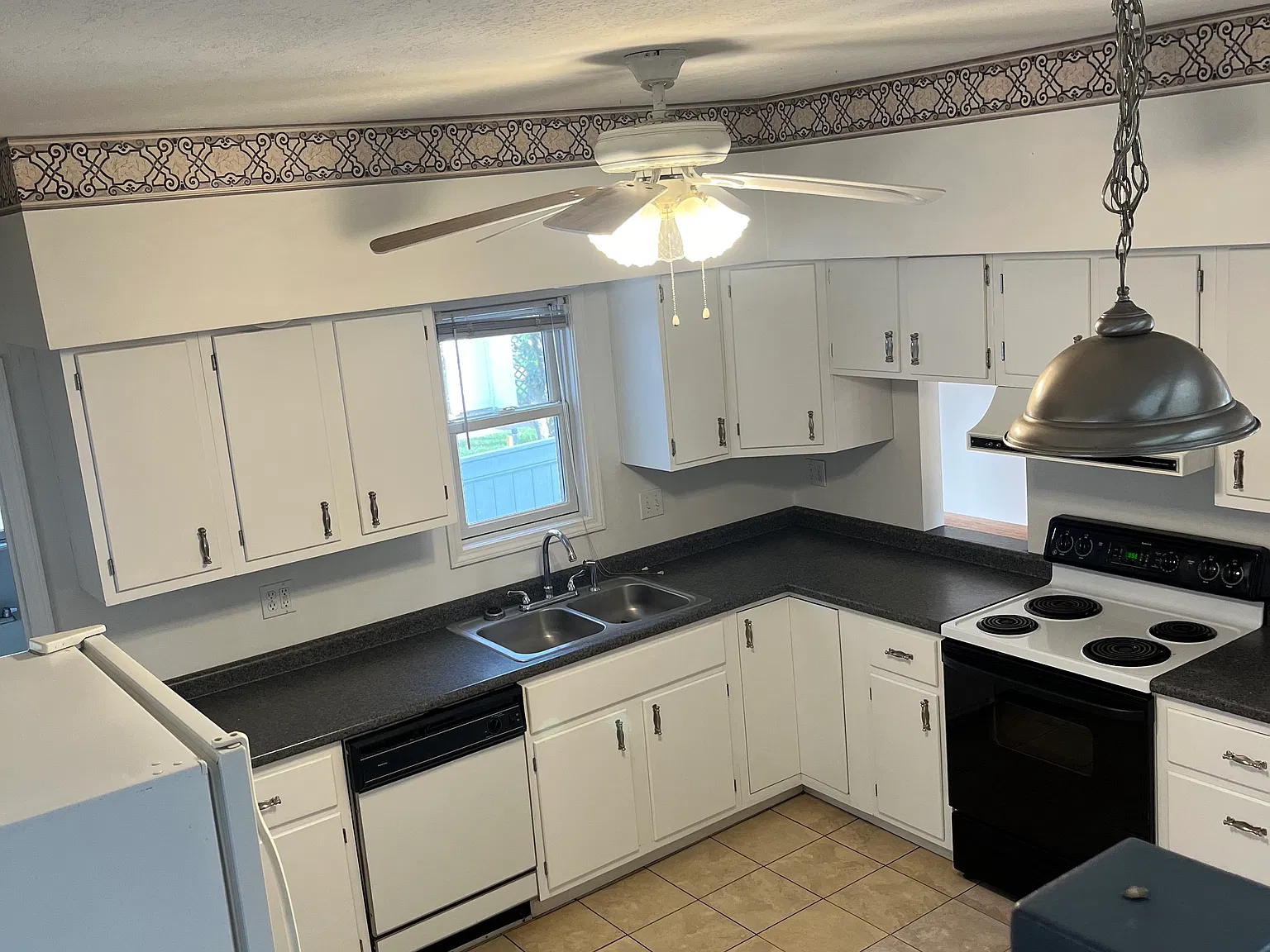 2 bed, 1200 sqft, $1,000 — Photo 4