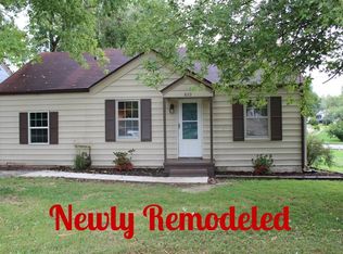820 W Ildereen St, Springfield, MO 65807