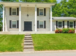 5312 River Aire Dr, Godfrey, IL 62035