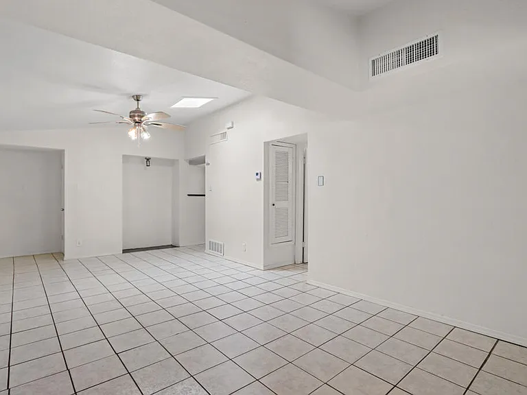 1600 Sumac Dr — Photo 10