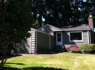 1240 NE 89th St, Seattle, WA 98115