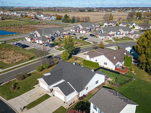 5th image of 690 Ruxton Ridge Dr