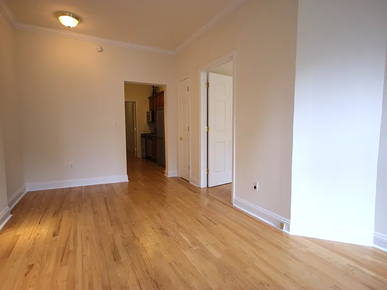 208 W 104th St #4A — Photo 3