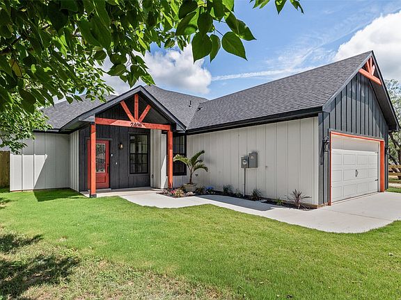 2nd image of 2408 Creek Dr