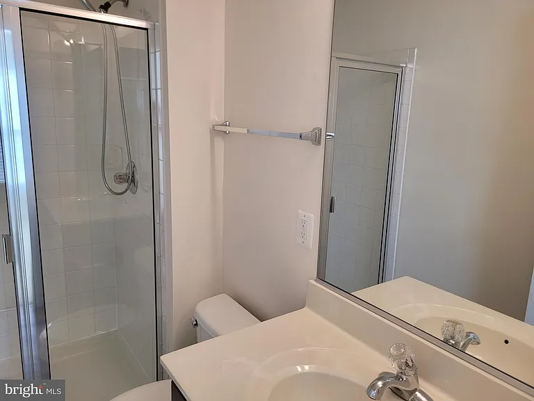 25117 Sweet Myrtle Sq — Photo 30