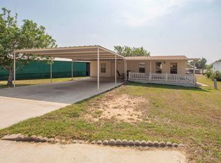 108 Autumn Ln, Zapata, TX 78076