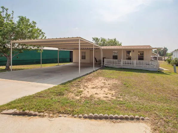 108 Autumn Ln, Zapata, TX 78076
