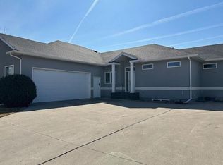 715 Northridge Way, West Fargo, ND
