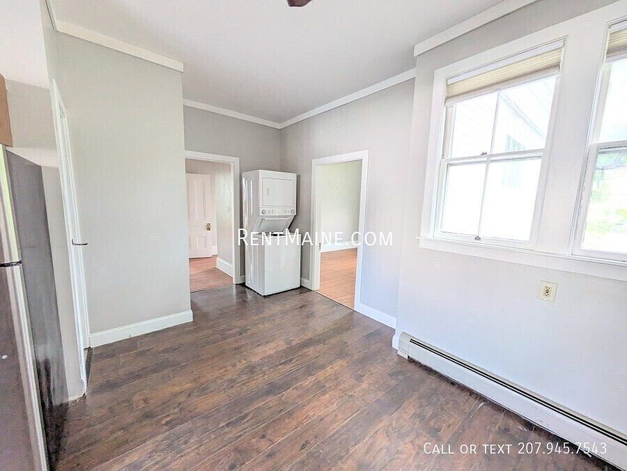 1st image of 347 Hammond St