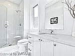 421 Somme St — Photo 12