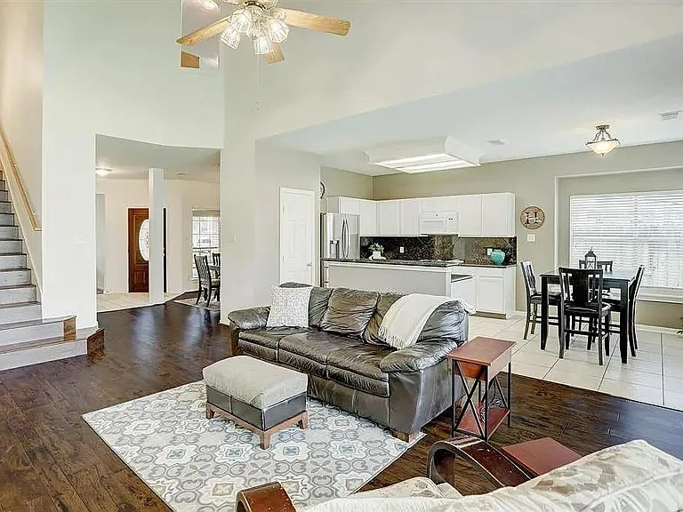 635 Presley Way — Photo 21