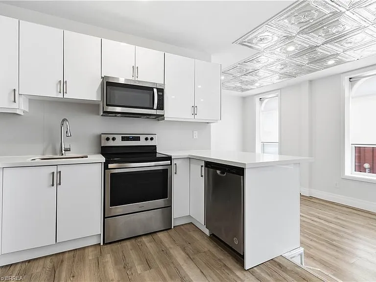 140 Dalhousie St #216 — Photo 5