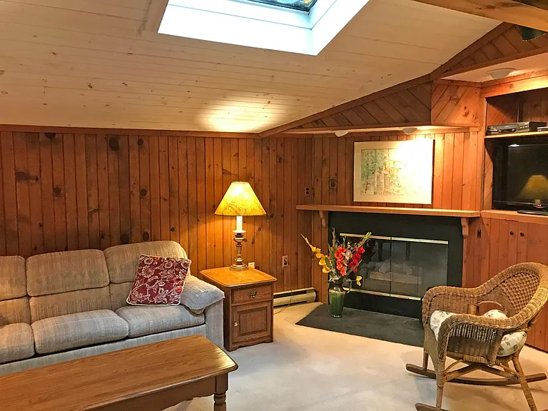 208 Harvard Ave — Photo 5