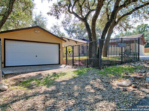 4th image of 126 Creekview Dr