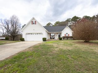 241 Lauren Cir, Chickamauga, GA 30707