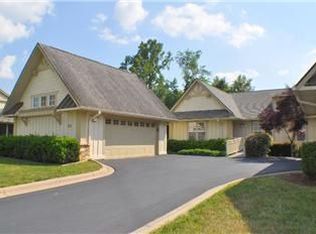 200 Blue Goose Ct, Hendersonville, NC 28792