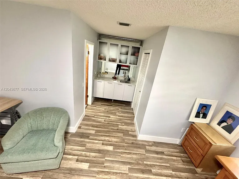 18701 Wentworth Dr — Photo 13