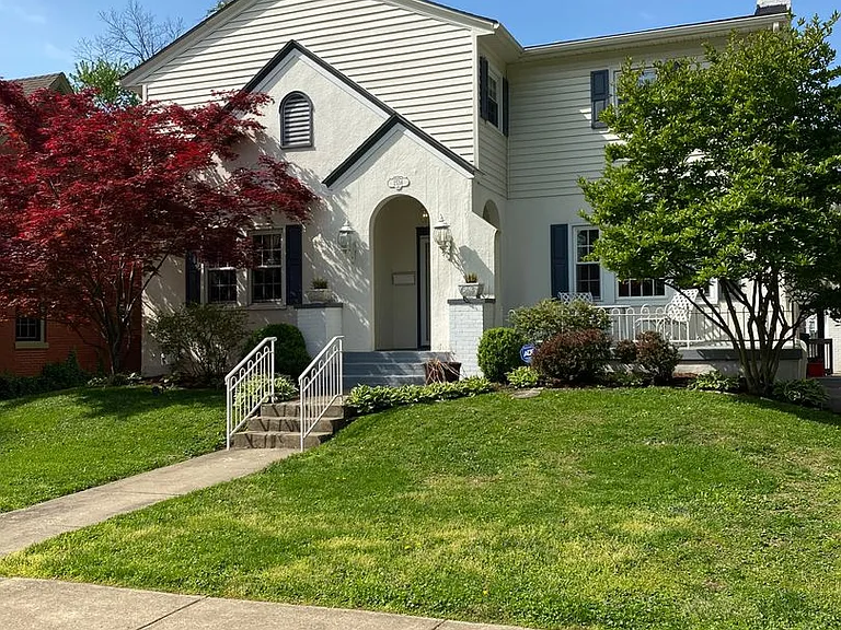 2534 Tennyson Ave — Photo 2
