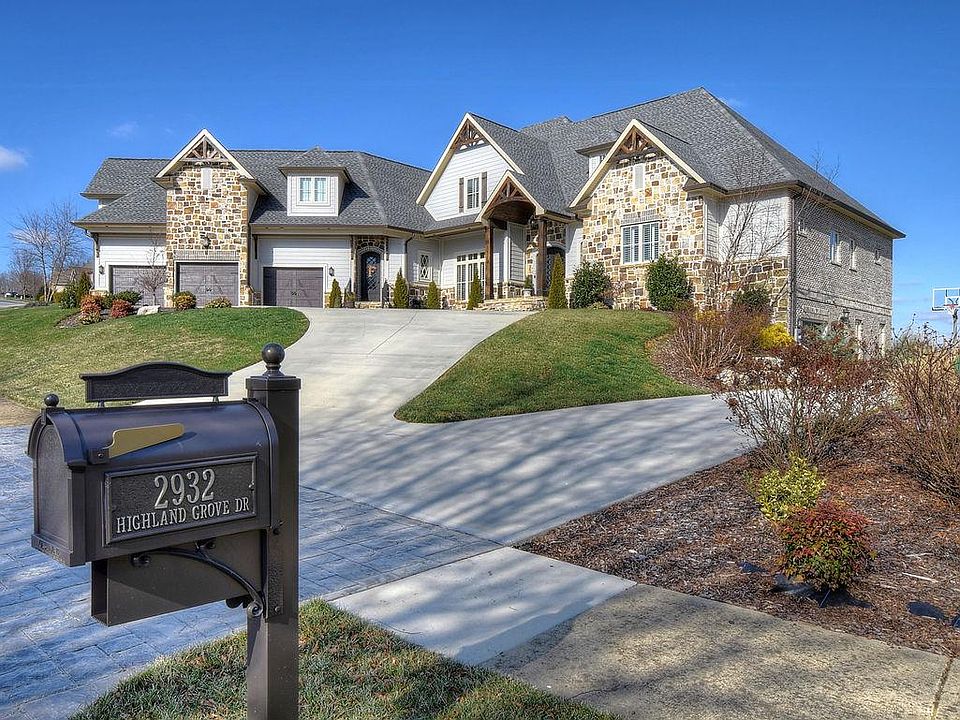 1st image of 2932 Highland Grove Dr