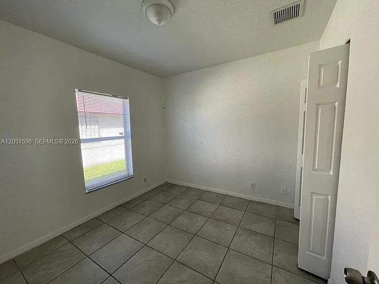2730 NW 11th St — Photo 10