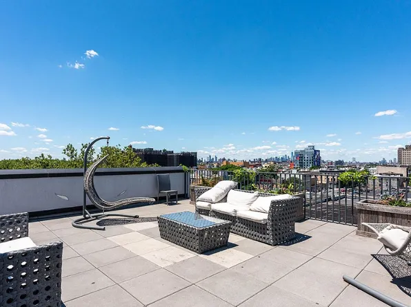 1540 Putnam Avenue image 18 of 18