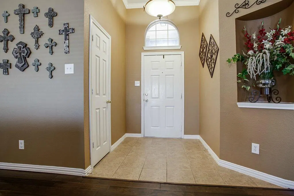 3 bed, 1747 sqft, $2,195 — Photo 3